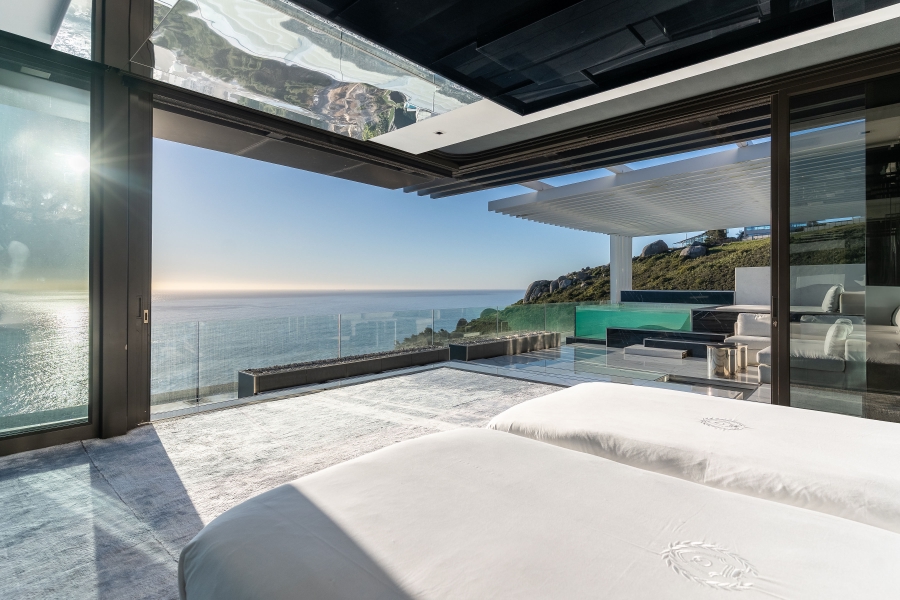 7 Bedroom Property for Sale in Clifton Western Cape